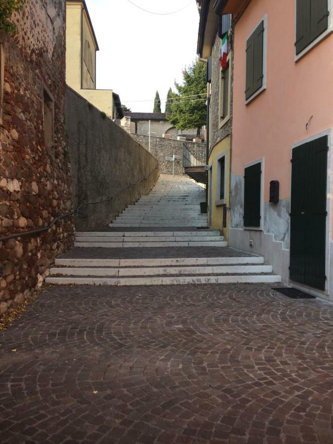 Locazione Turistica Lea Apartment Castelnuovo del Garda Exterior photo